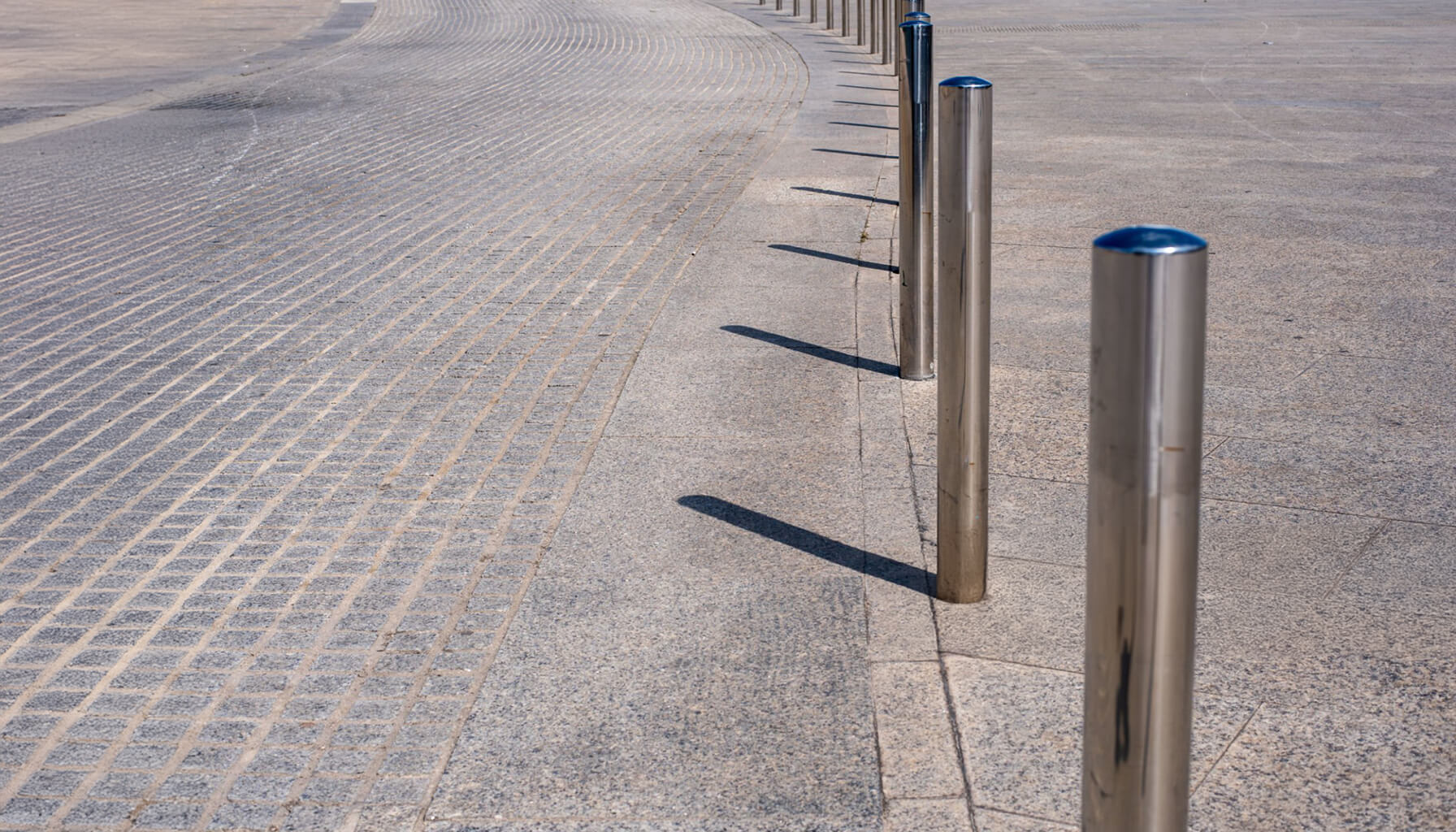 What should be protected by bollards? - Trusted China Manufacturer of ...